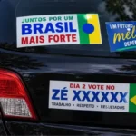 Adesivo político não afeta o seguro auto, mas uso do veículo em campanha pode mudar cobertura Notícias,CNSEG,Seguro Auto,Fenseg,Adesivo político