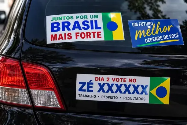 Adesivo político não afeta o seguro auto, mas uso do veículo em campanha pode mudar cobertura Notícias,CNSEG,Seguro Auto,Fenseg,Adesivo político