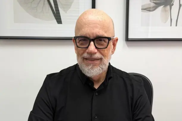 CEO da Delphos compartilha trajetória de mais de 40 anos no mercado de seguros Notícias,Delphos