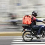 Na economia do delivery, entregadores viram novo mercado para seguradoras Notícias