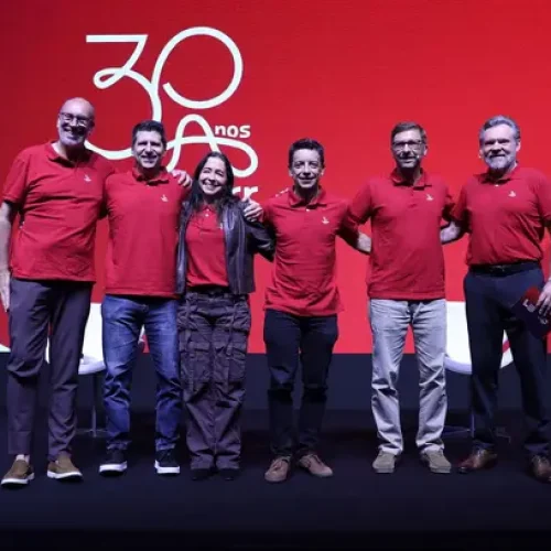 Lojacorr reúne 1.200 participantes em convenção que celebra 30 anos da empresa Notícias,Lojacorr