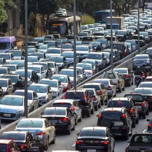 Mais carros nas ruas, mais oportunidades para o corretor: como aproveitar o crescimento do mercado automotivo Notícias,Carros,Mercado automotivo,Sincor-mG