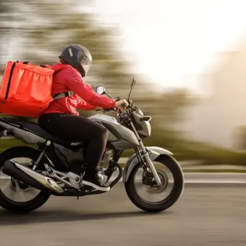 Projeto garante seguro e contribuição previdenciária simplificada para motoboys Notícias,SUSEP,CNSP,Motoboys