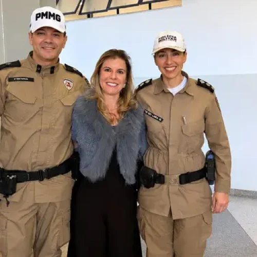 Leticia Costa Ramos Abdo recebe homenagem no 56º aniversário do Batalhão de Recobrimento e Trânsito da PMMG Premiadas & Reconhecidas,assessorias em seguros,Batalhão de Recobrimento e Trânsito da PMMG,Corretor de Seguros,Letícia Costa Ramos Abdo,lucro líquido,Mercado de Seguros,planos de saúde,Proteção veicular,seguradoras,seguro,Seguros