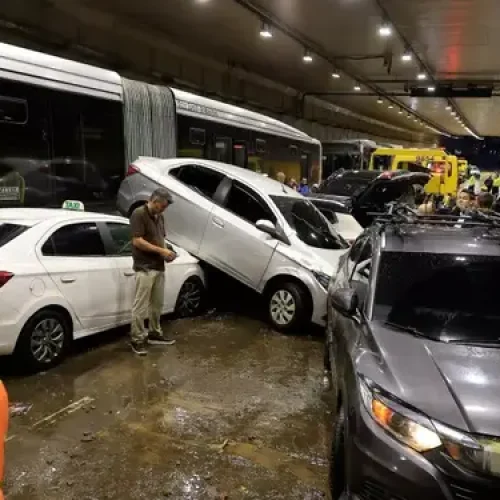 Chuvas em SP: quais os direitos de quem teve o carro alagado? Exclusivas,Notícias,Seguros,alagamento,chuvas,são paulo,seguro auto,seguros