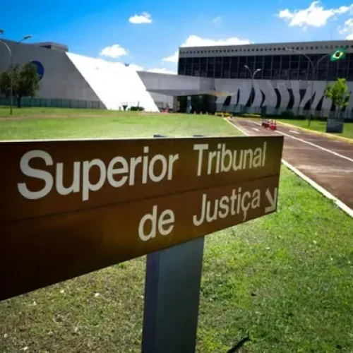  STJ reconhece feminização facial como procedimento de saúde e impõe novas obrigações às operadoras Notícias,STJ,Saúde,Operadoras