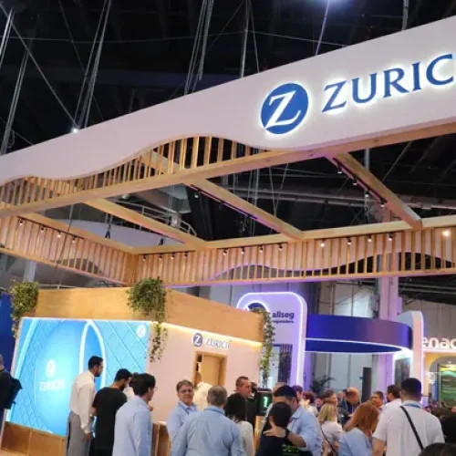 Zurich Seguros reforça relacionamento com parceiros e apresenta novidades durante 24º Congresso brasileiro dos Corretores de Seguros  Notícias,Zurich,Congresso Brasileiro de Corretores,Zurich Seguros