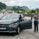 Homem bate o carro financiado em rodovia, aciona o seguro e descobre que a apólice não cobre motorista adicional, esposa dirigia no momento do acidente e seguradora recusa o sinistro inteiro Notícias,Seguro Auto,Seguros