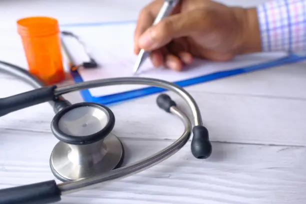 Judicialização dos planos de saúde dispara e reforça papel estratégico do corretor na prevenção de conflitos Notícias,Plano de Saúde