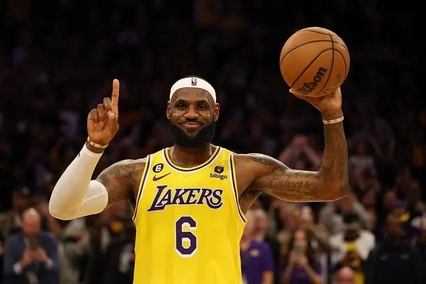 LeBron captou US$ 300 milhões com seguradoras em operação estruturada pela Guggenheim Notícias,Seguradoras,LeBron,Guggenheim