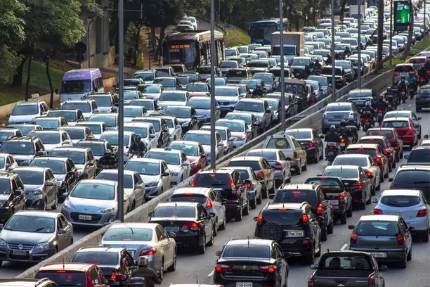 Mais carros nas ruas, mais oportunidades para o corretor: como aproveitar o crescimento do mercado automotivo Notícias,Carros,Mercado automotivo,Sincor-mG