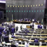 Projeto na Câmara quer tornar obrigatório veículo reserva para terceiro Notícias,Câmara dos Deputados,Câmara