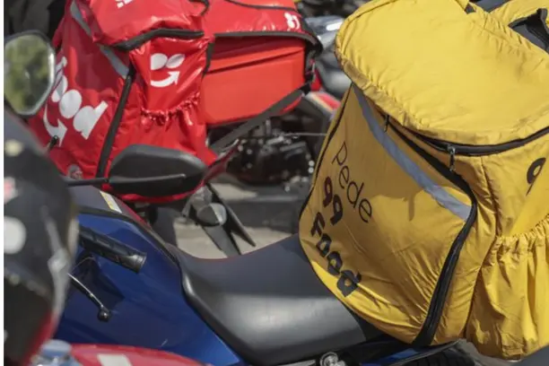 Projeto de lei em Salvador obriga aplicativos de entrega a oferecer seguro para motociclistas Notícias,Seguro,Seguro de Vida,Salvador