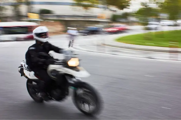 Seguro para moto: o que considerar antes de escolher a proteção para o cliente? Notícias,Suhai,Suhai Seguradora