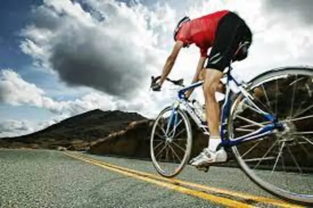 Da pedalada ao deslocamento diário: como a bicicleta está mudando a mobilidade urbana Seguros Gerais,assessorias em seguros,Bicicleta,Corretor de Seguros,lucro líquido,Mercado de Seguros,planos de saúde,Proteção veicular,Rogério Guandalini,seguradoras,seguro,Seguros
