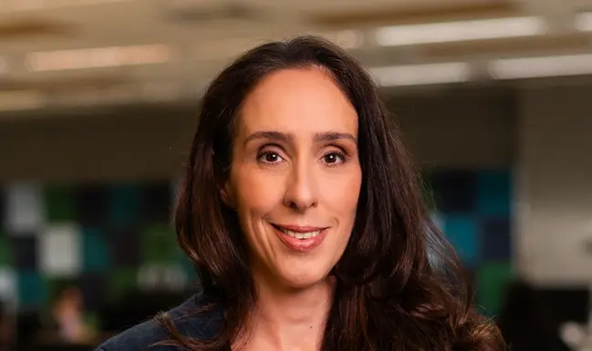 Erika Medici defende cultura de prevenção em livro sobre o futuro do setor segurador Executivos & Cia.,assessorias em seguros,AXA no Brasil,Corretor de Seguros,Erika Médici,executivosedição290,lucro líquido,Mercado de Seguros,planos de saúde,Proteção veicular,seguradoras,seguro,Seguros,Setor Segurador