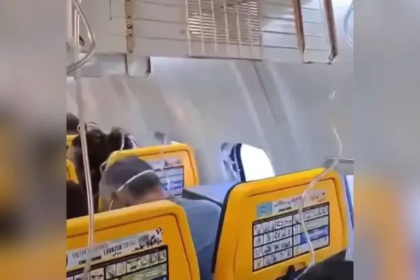 Passageiro é sugado após janela se romper em voo: quais seguros podem ser acionados? Notícias,Seguro,aeronave,Passageiro