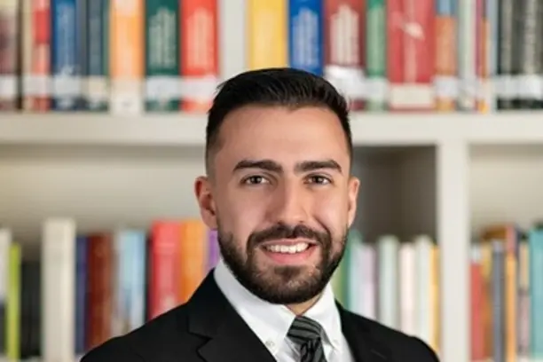 O paradoxo elétrico: quando a bateria custa mais que o automóvel Artigos,assessorias em seguros,Corretor de Seguros,Escritório de Advocacia Poletto & Possamai,Guilherme Charneski Carneiro,lucro líquido,Mercado de Seguros,planos de saúde,Proteção veicular,seguradoras,seguro,Seguros
