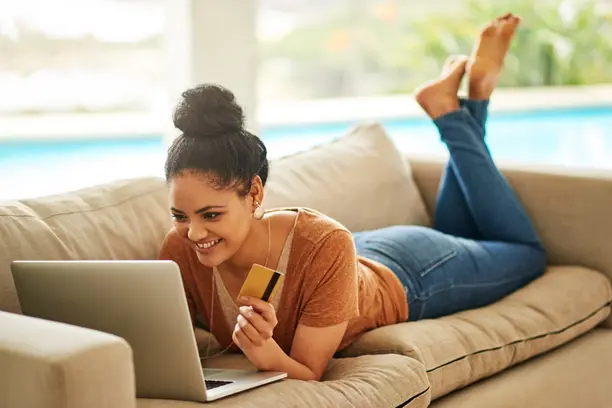 Geração Z é a que mais perde dinheiro com golpes digitais, aponta TransUnion Notícias,Seguros,fraudes,geração Z,transunion