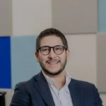 Do preço ao valor: como a atuação consultiva garante a relevância e o futuro do corretor de seguros Artigos,assessorias em seguros,Corretor de Seguros,Daniel Betancur,lucro líquido,Mercado de Seguros,planos de saúde,Por Daniel Betancur,Proteção veicular,seguradoras,seguro,Seguros,vice-presidente Comercial e Marketing da Seguros SURA Brasil