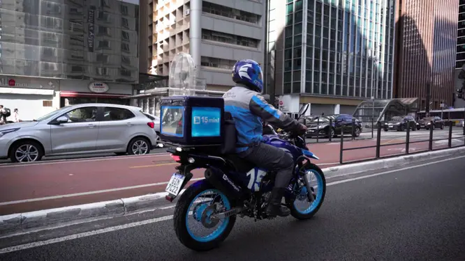 Porto Seguro leva atendimento em até 15 minutos para Curitiba e Porto Alegre e amplia serviço noturno no Sul do país Auto & Serviços,auto,Campinas,carro,curitiba,Lene Araújo,Mercado de Seguros,Patricia Chacón,Porto Alegre,Porto Seguro,Porto Serviço,Rio de Janeiro,Salvador,São Caetano do Sul,São Paulo,seguro,Seguro Auto da Porto,Seguros