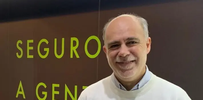 EZZE otimiza a jornada de sinistros auto com IA, automação e atendimento digital Auto & Serviços,assessorias em seguros,Corretor de Seguros,EZZE Seguros,Gabriel Bugallo,Inteligência Artifical,Leonardo Domingues,lucro líquido,Mercado de Seguros,planos de saúde,Proteção veicular,seguradoras,seguro,Seguros